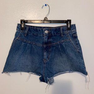 Aeropostale high waisted jean booty shorts(size 6)
